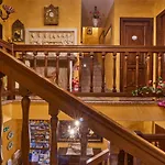 Bed & Breakfast - Foresteria - Frontelago 4*