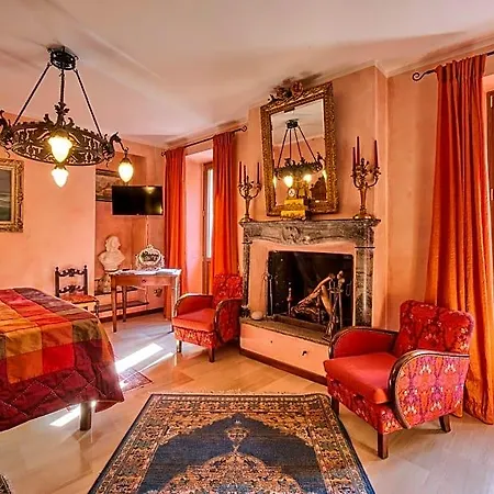 - Foresteria - Frontelago Oda ve Kahvaltı Mandello del Lario