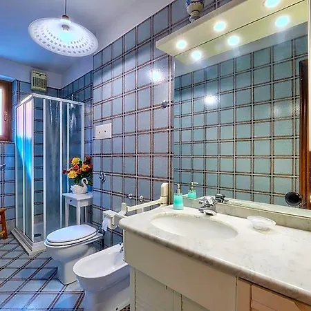 - Foresteria - Frontelago Bed & Breakfast 4*