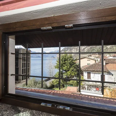- Foresteria - Frontelago Bed & Breakfast 2*
