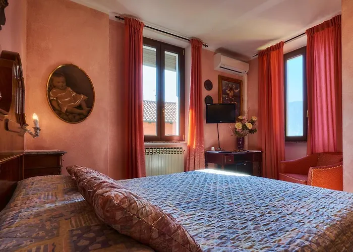 - Foresteria - Frontelago 4*