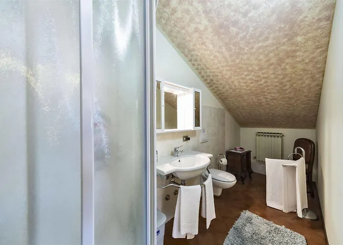 - Foresteria - Frontelago Nocleg ze śniadaniem 4*